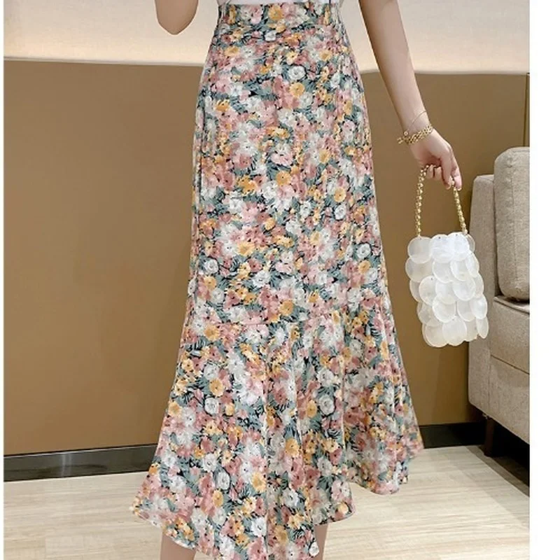 Юбка женская шифоновая трапециевидная с высокой талией и цветочным принтом
Юбка женская шифоновая трапециевидная с высокой талией и цветочным принтом