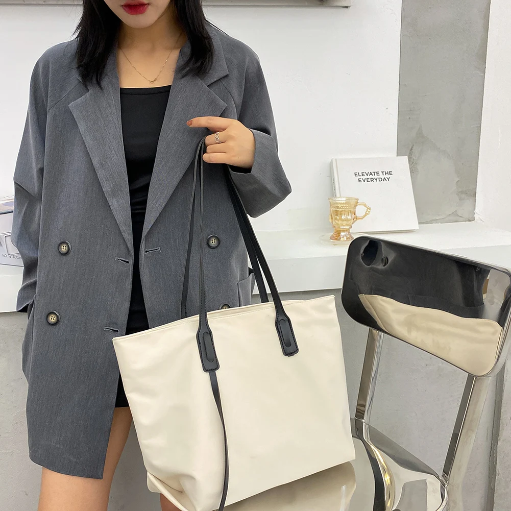 Nylon Crossbody Bags Simple Solid Color Summer Lady Shoulder Handbags Female Simple Totes for Women 2020 Trend 
Nylon Crossbody Bags Simple Solid Color Summer Lady Shoulder Handbags Female Simple Totes for Women 2020 Trend