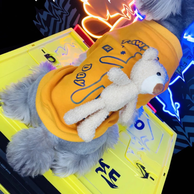Small dog clothes Autumn and winter clothes Thickened fashionable high-end designer pet sweater with bear on the back
Small dog clothes Autumn and winter clothes Thickened fashionable high-end designer pet sweater with bear on the back