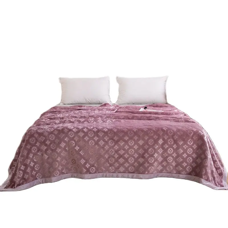 Роскошное фланелевое одеяло 2022, роскошное супертеплое мягкое покрывало для дивана
Роскошное фланелевое одеяло 2022, роскошное супертеплое мягкое покрывало для дивана