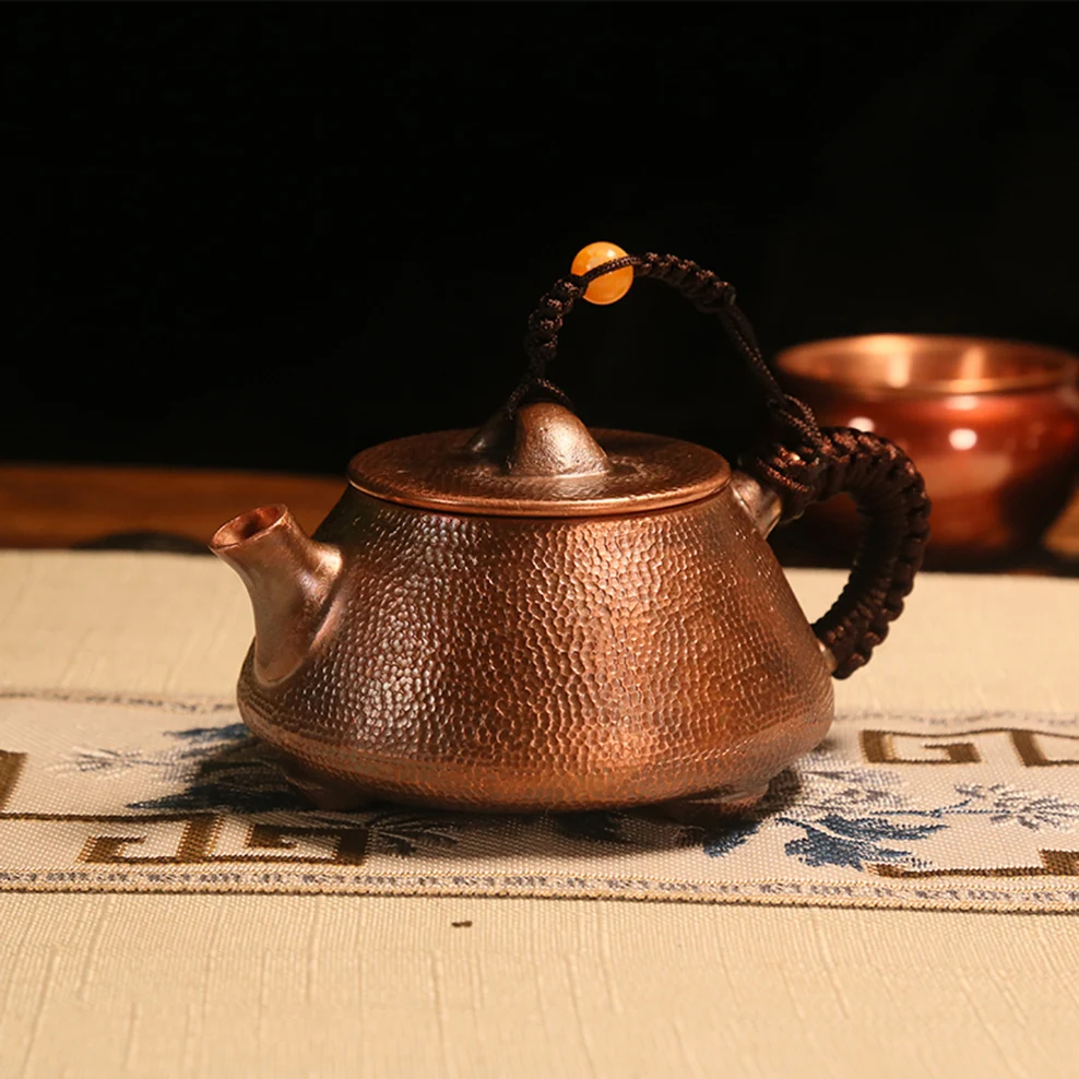 Small Copper Teapot Handmade Retro Style Mini Handle Pot Kung Fu Tea Set 250ML Red Copper Boiling Kettle Chinese Tea Infuser
Small Copper Teapot Handmade Retro Style Mini Handle Pot Kung Fu Tea Set 250ML Red Copper Boiling Kettle Chinese Tea Infuser