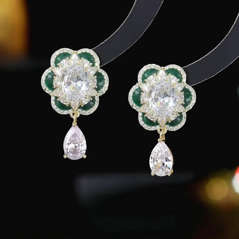 2023 New Elegant S925 Silver Classic Zircon Stone Hanging Flower Drop Earrings for Women Exquisite Wedding Party Dangle Earrings
2023 New Elegant S925 Silver Classic Zircon Stone Hanging Flower Drop Earrings for Women Exquisite Wedding Party Dangle Earrings