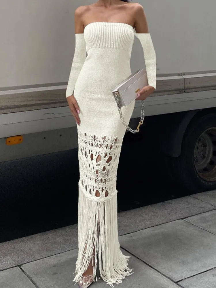 Women Autumn Winter New Woolen Knitting Temperament Slim Tassel Maxi Dress Long-sleeved Strapless Bodice Dresses
Women Autumn Winter New Woolen Knitting Temperament Slim Tassel Maxi Dress Long-sleeved Strapless Bodice Dresses