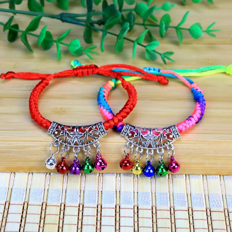 New Fashion Rope Chain Lace-up Color Bell Bracelets for Womentrendy Geometric Zinc Alloy Friendship Charm Bracelets Ornaments
New Fashion Rope Chain Lace-up Color Bell Bracelets for Womentrendy Geometric Zinc Alloy Friendship Charm Bracelets Ornaments