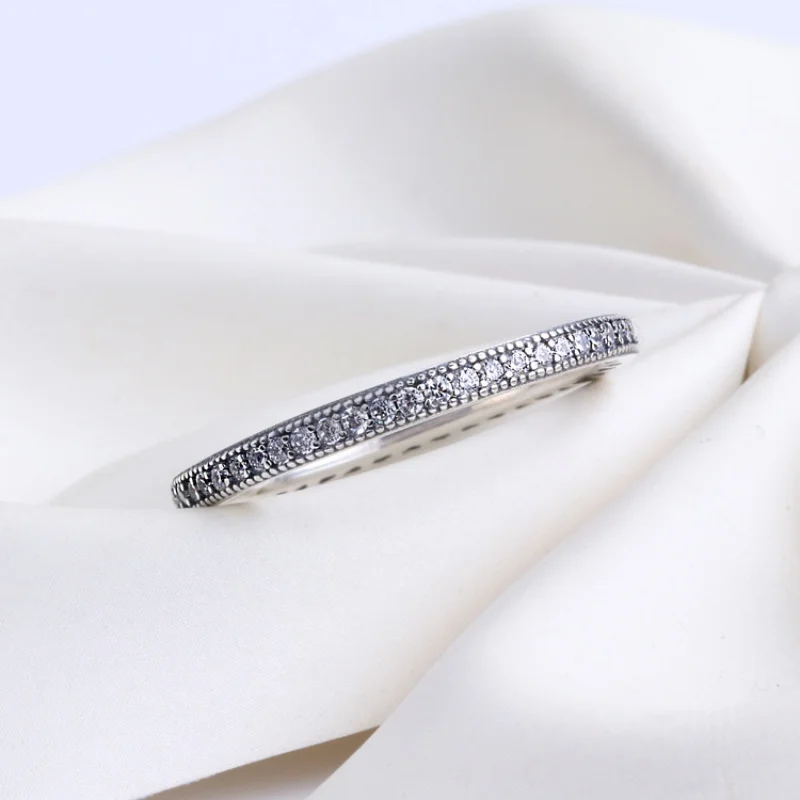 S925 Sterling Silver Ring European And American New Single Row Diamond Ring Classic Female Ring Manufacturer One Piece Dropshipp
S925 Sterling Silver Ring European And American New Single Row Diamond Ring Classic Female Ring Manufacturer One Piece Dropshipp