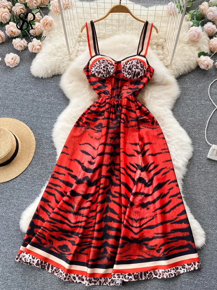 LIRUICHENG Leopard Print Women Long Dress 2022 Y2K Summer Zipper Backless Strapless Fashion Ladies Party Club Chic A Line
LIRUICHENG Leopard Print Women Long Dress 2022 Y2K Summer Zipper Backless Strapless Fashion Ladies Party Club Chic A Line