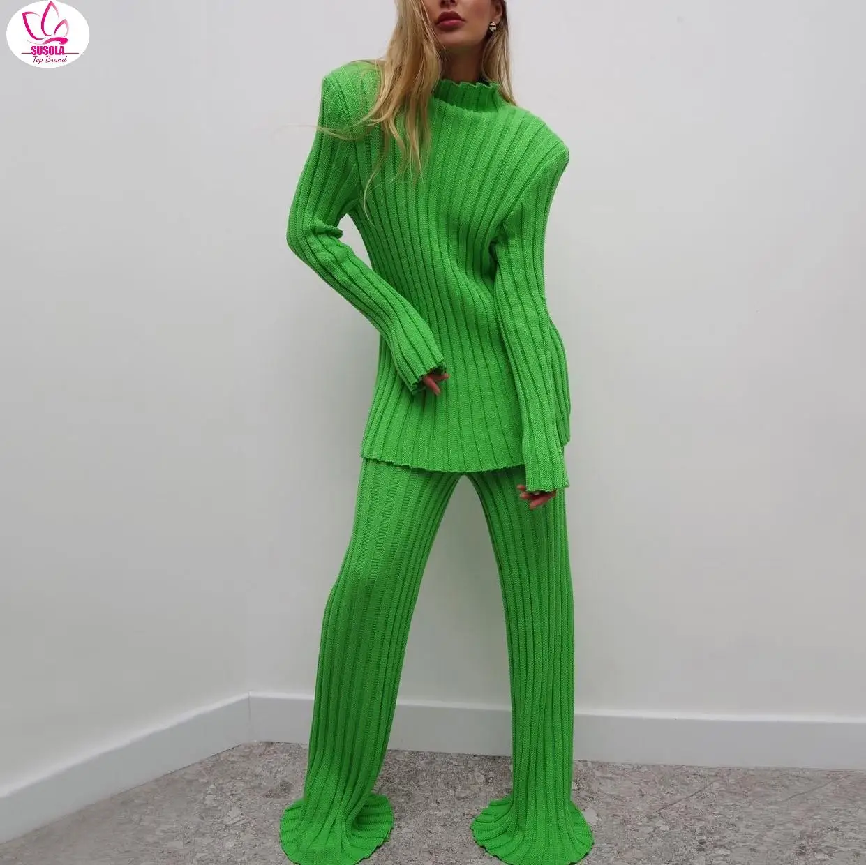 2022 Autumn Winter Long Sleeve Sweater Top Green And Pants Knitted Casual Women Two Piece Set Khaki Fashion Suit
2022 Autumn Winter Long Sleeve Sweater Top Green And Pants Knitted Casual Women Two Piece Set Khaki Fashion Suit