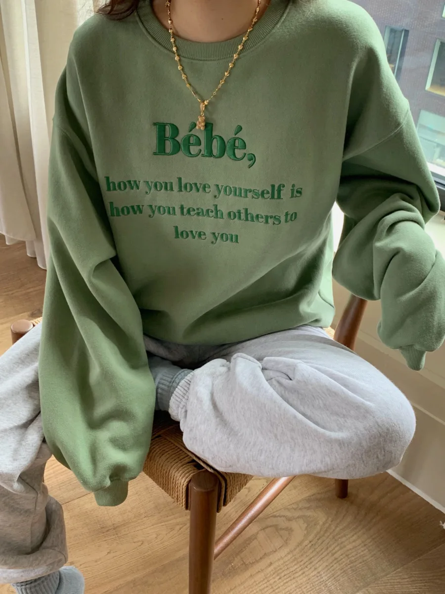 Korean Chic Hoodies Women Casual Oversized Tops O-neck Long Sleeve Streetwear Letter Embroidery Y2k Sweatshirts 2023 Ropa Mujer 
Korean Chic Hoodies Women Casual Oversized Tops O-neck Long Sleeve Streetwear Letter Embroidery Y2k Sweatshirts 2023 Ropa Mujer