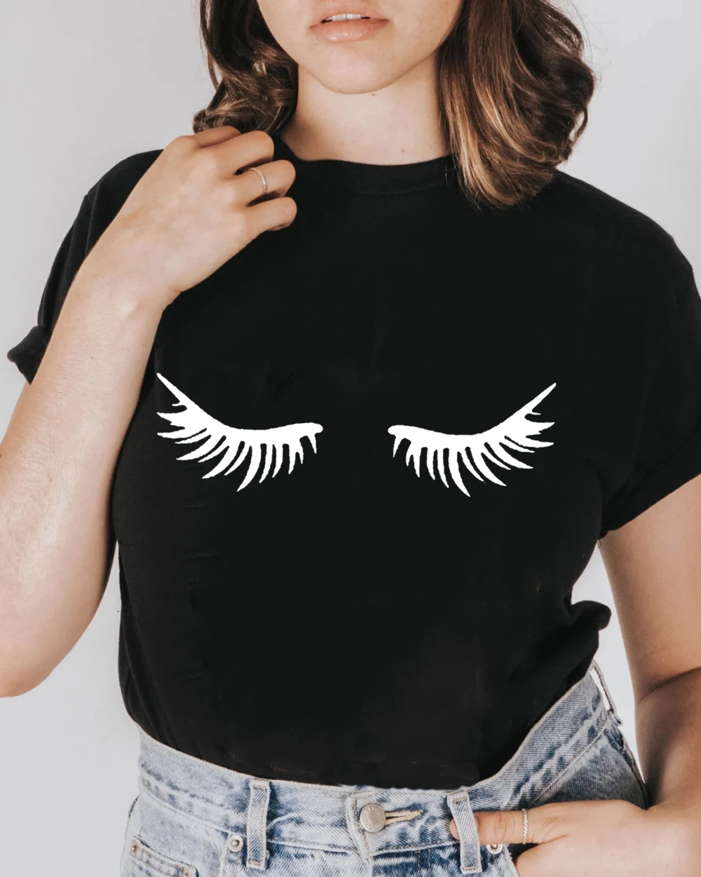 Harajuku Oversized T Shirt Graphic Tops Eyelashes Print Summer Fashion Woman Blouses 2022 Short Sleeve T-shirts Crop Top Female
Harajuku Oversized T Shirt Graphic Tops Eyelashes Print Summer Fashion Woman Blouses 2022 Short Sleeve T-shirts Crop Top Female