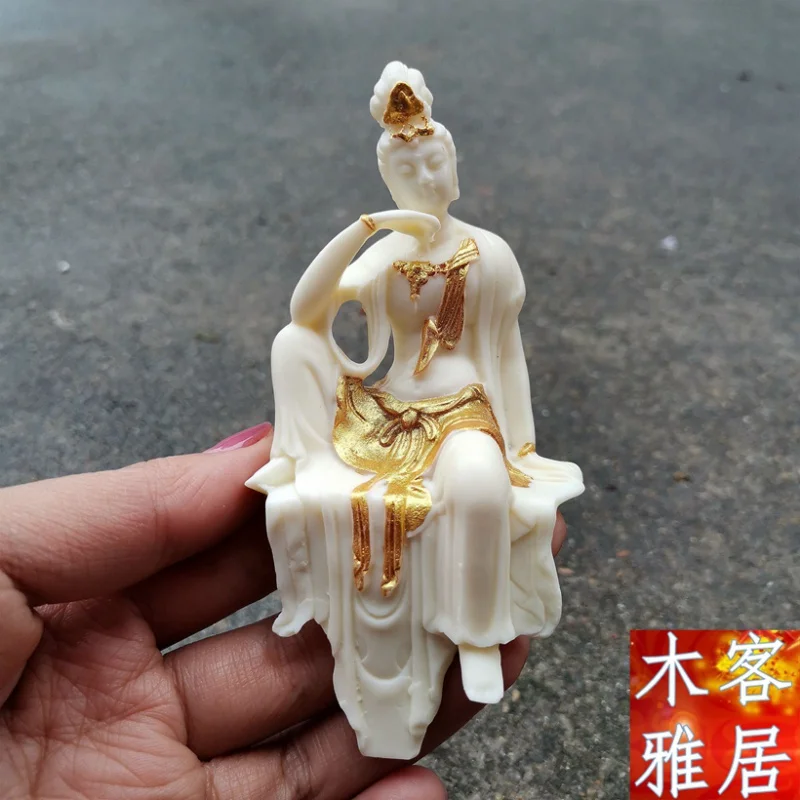 Ivory Nut Half Sitting Little Guanyin Buddha Ornament Home Living Room and Tea Room Study Antique Shelf Decorations Free
Ivory Nut Half Sitting Little Guanyin Buddha Ornament Home Living Room and Tea Room Study Antique Shelf Decorations Free