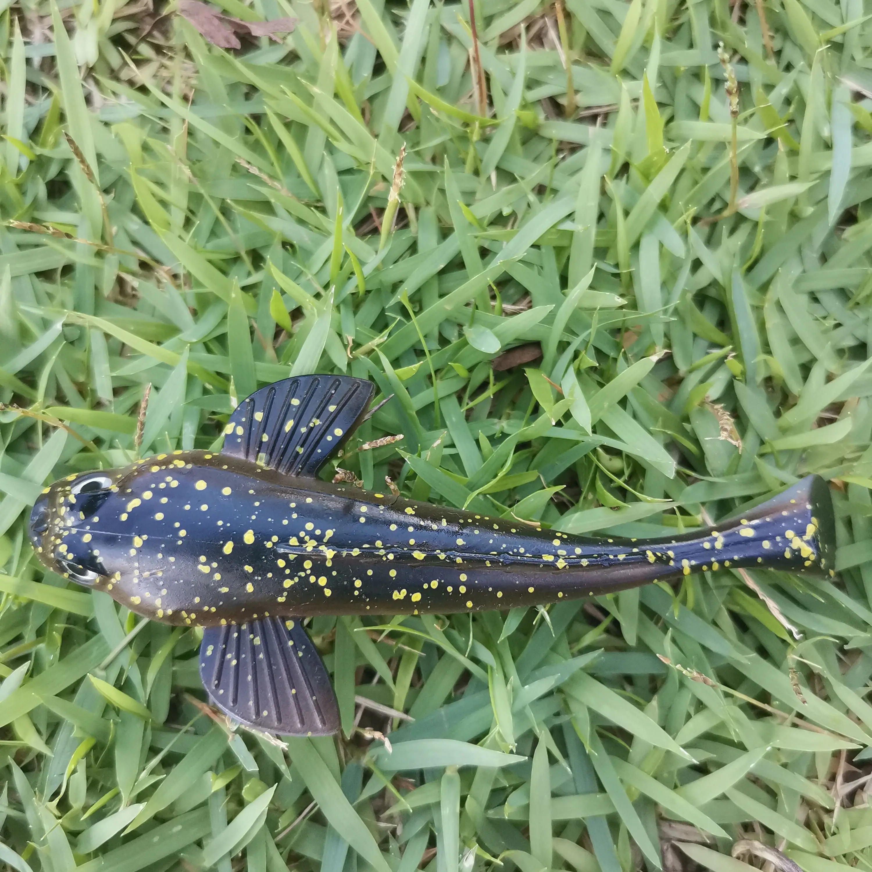 1pc Goby Fishing Lure Soft Bait Swimbaits 17g 12cm Black Jumping Dark Sleeper Jig T Tail Bass Lure Pesca Leurre Souple Brochet
1pc Goby Fishing Lure Soft Bait Swimbaits 17g 12cm Black Jumping Dark Sleeper Jig T Tail Bass Lure Pesca Leurre Souple Brochet