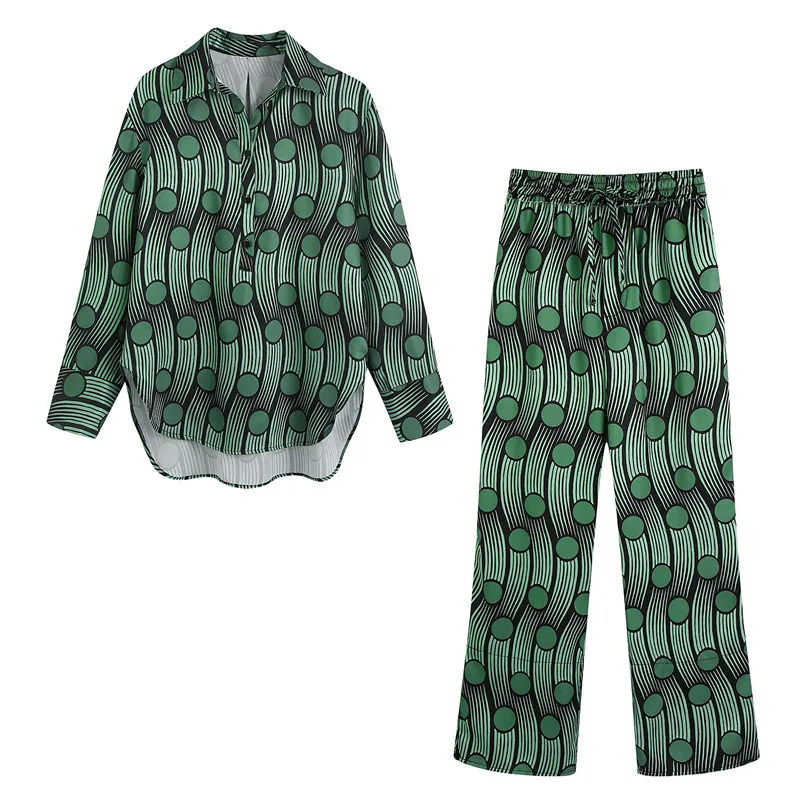 Green Vintage Satin Sleepwear Women's Pajamas Set 2 Piece Long Sleeve and Wide Leg High Waisted Trousers Female Print Streetwear
Green Vintage Satin Sleepwear Women's Pajamas Set 2 Piece Long Sleeve and Wide Leg High Waisted Trousers Female Print Streetwear