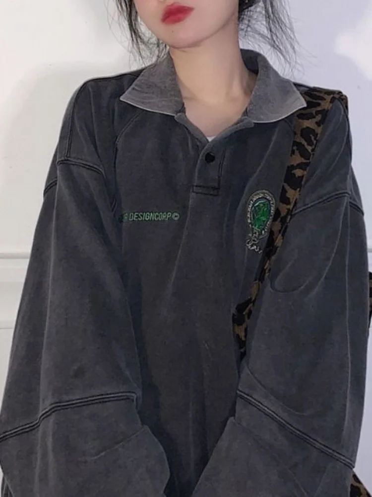 Толстовка большого размера с капюшоном и воротником-поло
Толстовка большого размера с капюшоном и воротником-поло