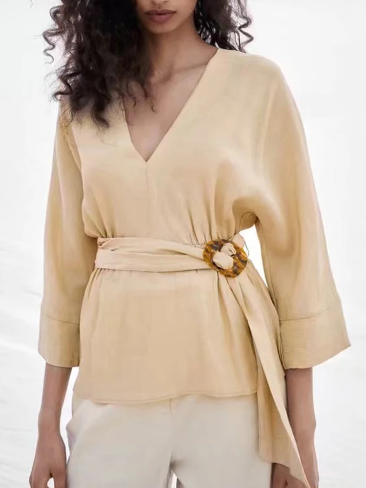 Summer Women Solid Shirt Tops With Blet 2022 New Pullover Casual Three Quarter Sleeve Blouse Shirt V-neck Ladies' Chic Tops
Summer Women Solid Shirt Tops With Blet 2022 New Pullover Casual Three Quarter Sleeve Blouse Shirt V-neck Ladies' Chic Tops