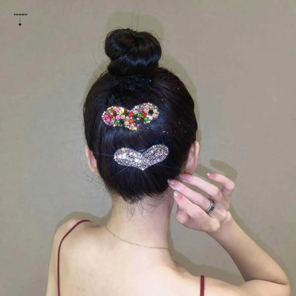 Bang Clip Geometric Hairpin Korean Style Barrette Shining Rhinestone Hair Clip Love Side Clip Women Hair Accessories
Bang Clip Geometric Hairpin Korean Style Barrette Shining Rhinestone Hair Clip Love Side Clip Women Hair Accessories