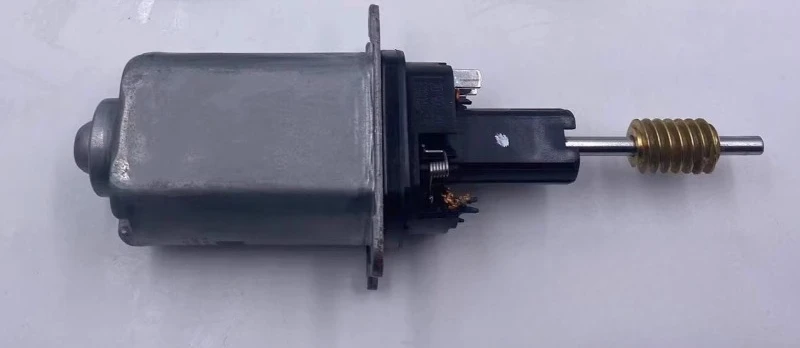 Автомобильный стеклоподъемник, мотор-редуктор, ремонтная часть для VW New Santana Rapid Octavia Lavida PIUS New Superb Touran L Tiguan L
Автомобильный стеклоподъемник, мотор-редуктор, ремонтная часть для VW New Santana Rapid Octavia Lavida PIUS New Superb Touran L Tiguan L