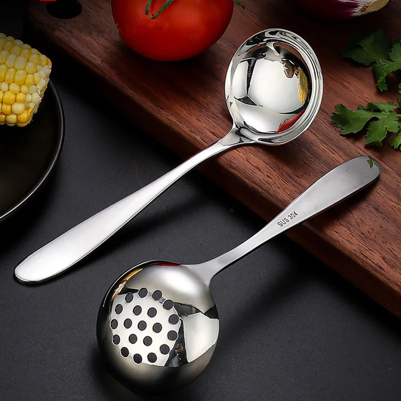 New Korean Long Handle Ramen Soup Ladle Colander Deepen Spoon Stainless Steel Tableware Home Tablespoons Cooking Utensils 
New Korean Long Handle Ramen Soup Ladle Colander Deepen Spoon Stainless Steel Tableware Home Tablespoons Cooking Utensils
