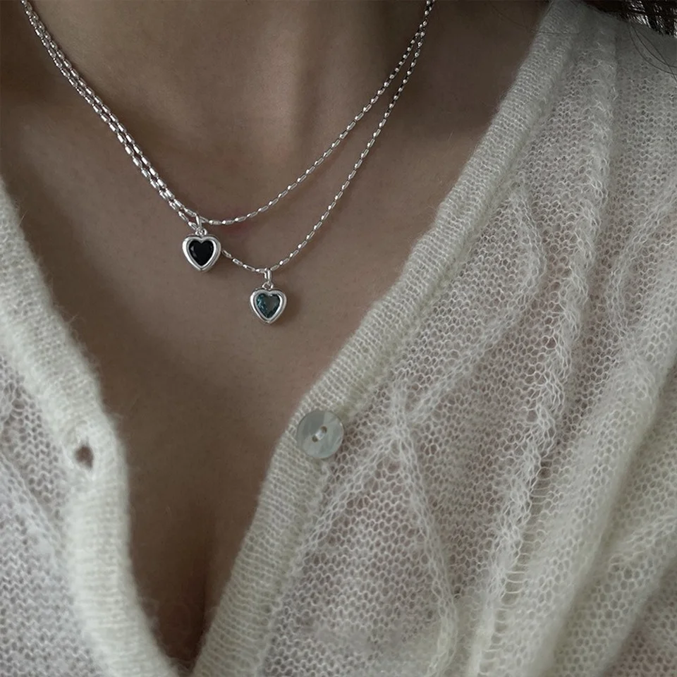 CDJAIME Black Blue Heart Cubic Zirconia Pendant Necklace for Women INS Trendy Punk Metal Chain Girls Anniversary Party Gifts
CDJAIME Black Blue Heart Cubic Zirconia Pendant Necklace for Women INS Trendy Punk Metal Chain Girls Anniversary Party Gifts