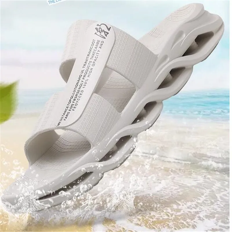 Men's Non-slip Slippers Summer Casual Sandals Korean Style Round Head Plus Size Outdoor Beach Flat Shoes Pantufas Masculinas
Men's Non-slip Slippers Summer Casual Sandals Korean Style Round Head Plus Size Outdoor Beach Flat Shoes Pantufas Masculinas