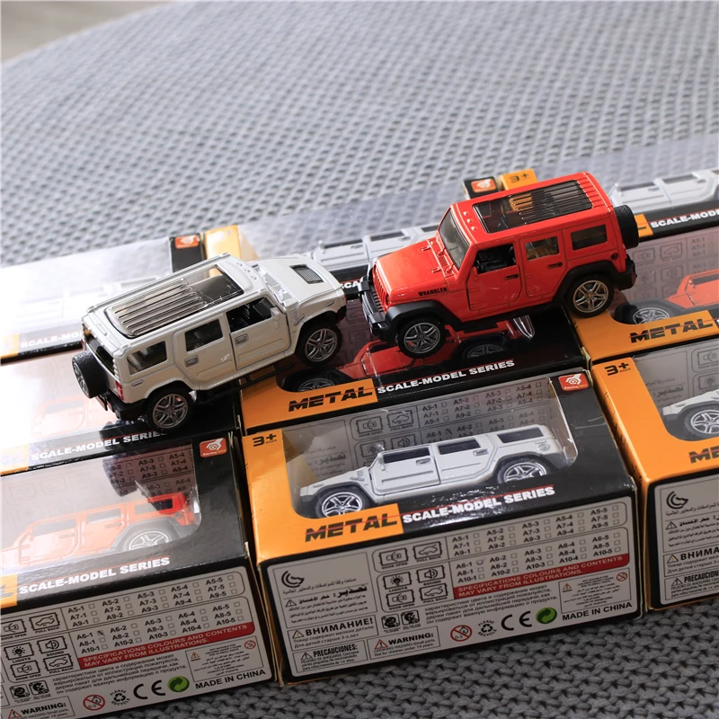 Diecast Model Cars 1:32 Exquisite Porsche Hummer Alloy Sound with Light Openable Door Belt Return Force Tabletop Decoration
Diecast Model Cars 1:32 Exquisite Porsche Hummer Alloy Sound with Light Openable Door Belt Return Force Tabletop Decoration