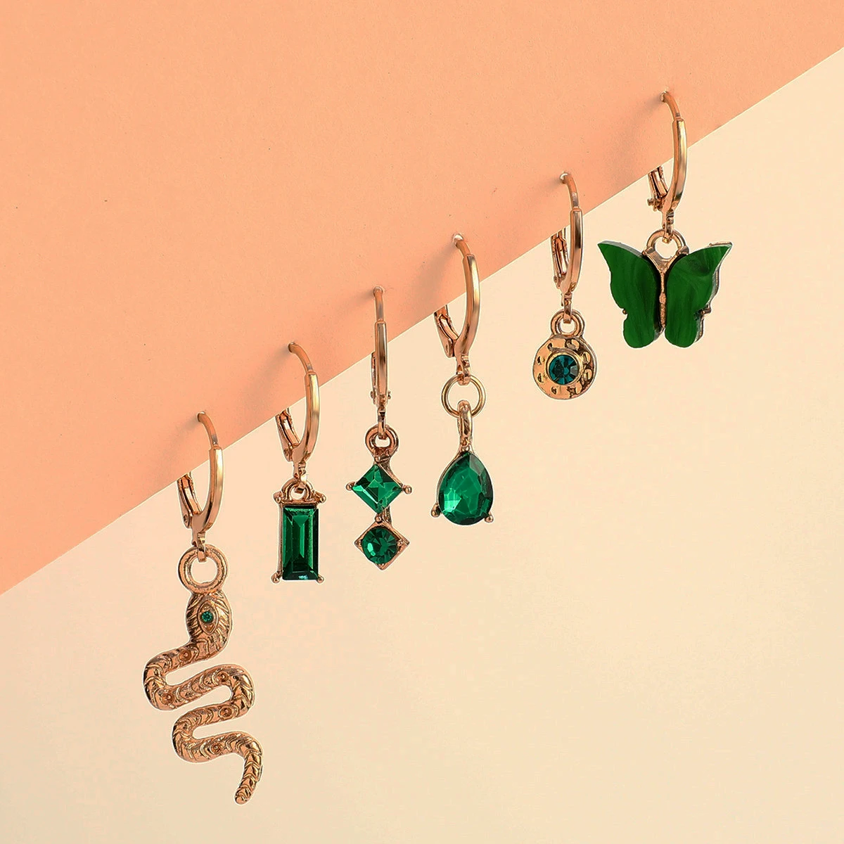Stud Earrings Set of 6 Zircon Drop Snake Butterfly Emerald Crystal Elegant Women's Earrings Birthday Gift Party Favor
Stud Earrings Set of 6 Zircon Drop Snake Butterfly Emerald Crystal Elegant Women's Earrings Birthday Gift Party Favor
