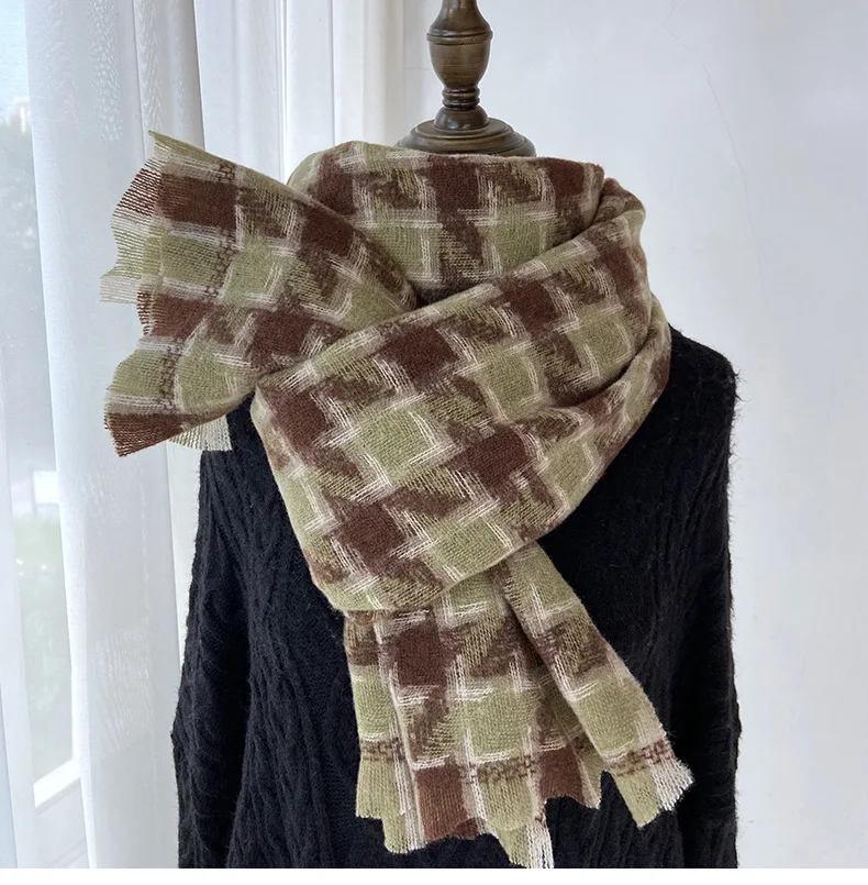 Luxury Brand New Fashion Women's Scarf Winter Autumn Cashmere Feeling Soft Warm Scarfs Thick Tassel Neck Shawls 2023
Luxury Brand New Fashion Women's Scarf Winter Autumn Cashmere Feeling Soft Warm Scarfs Thick Tassel Neck Shawls 2023