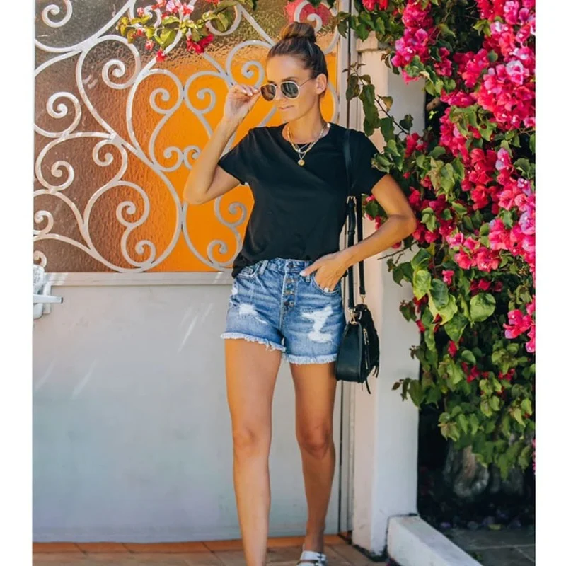 Women Denim Shorts Spring Summer Vintage Loose Hole Jeans Women Casual Mid Waist Pocket Denim Shorts Streetwear Vintage Shorts
Women Denim Shorts Spring Summer Vintage Loose Hole Jeans Women Casual Mid Waist Pocket Denim Shorts Streetwear Vintage Shorts