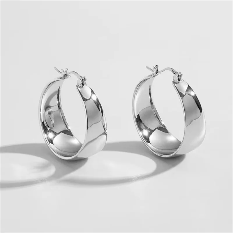 

Fashion Punk Silver Plated Circle Hoop Earrings for Women Girl Wedding Party Stainless Steel Jewelry e1275