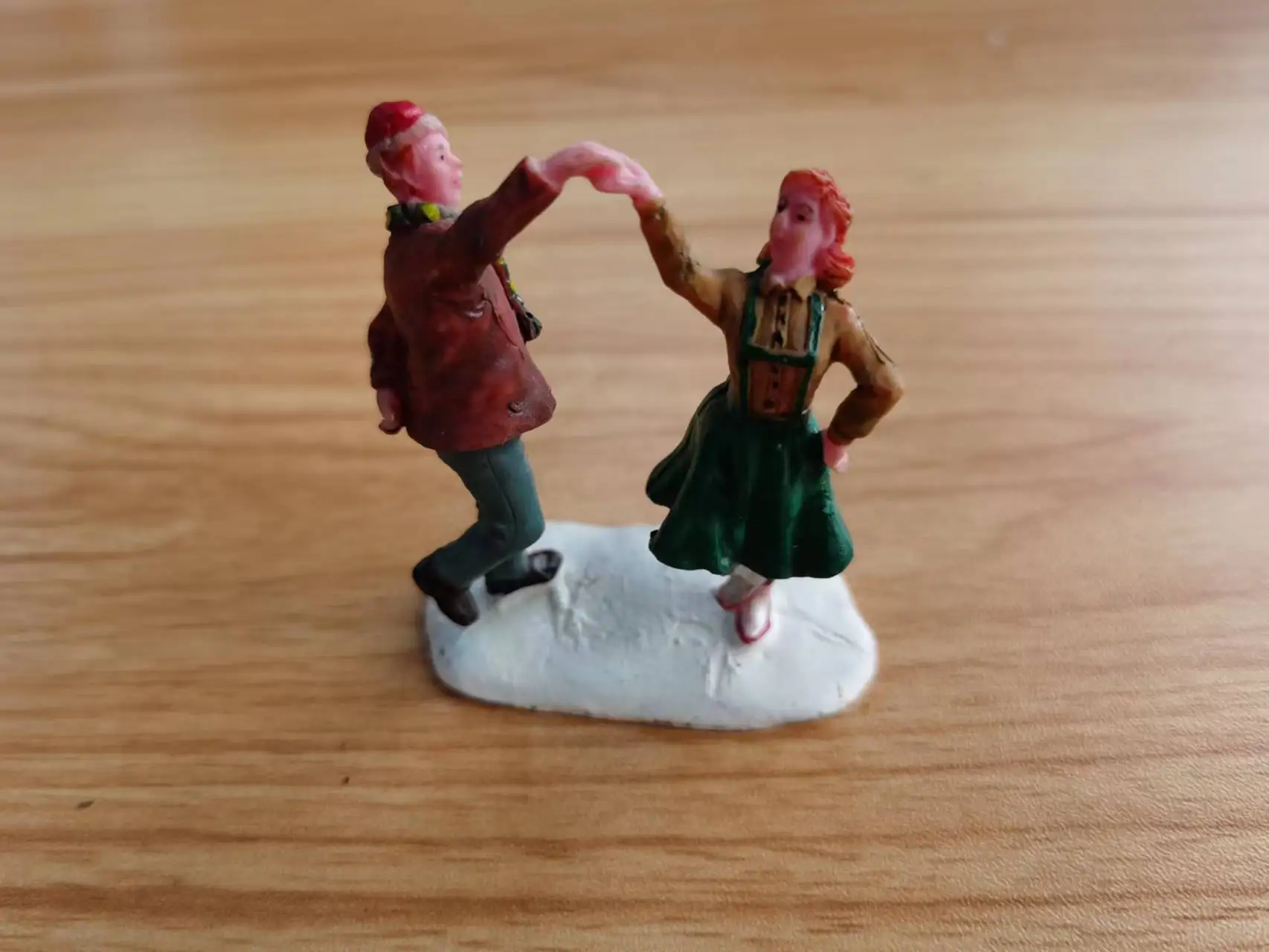 Полимерная фигурка, настольная игра с психическим песком, танцевальная игрушка для мужчин и женщин
Полимерная фигурка, настольная игра с психическим песком, танцевальная игрушка для мужчин и женщин