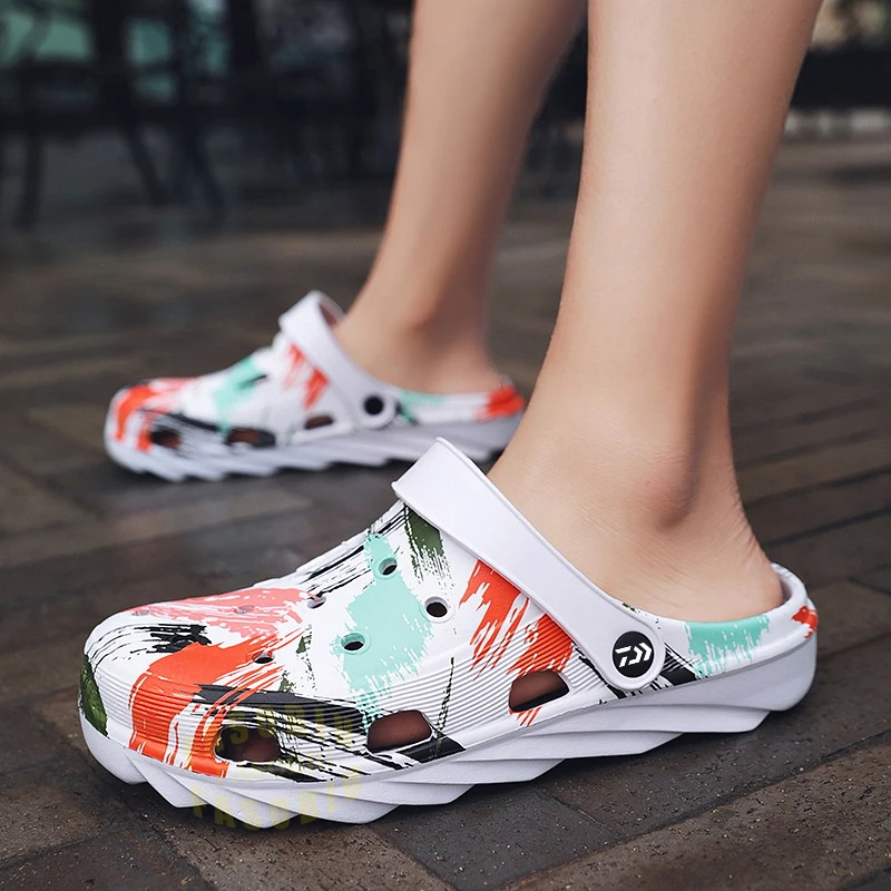 New Fishing Sandals Hole Shoes Couple Home Slippers Summer Hollow Outdoor Buckle Men's Women Beach Waterproof Fishing Shoes
New Fishing Sandals Hole Shoes Couple Home Slippers Summer Hollow Outdoor Buckle Men's Women Beach Waterproof Fishing Shoes