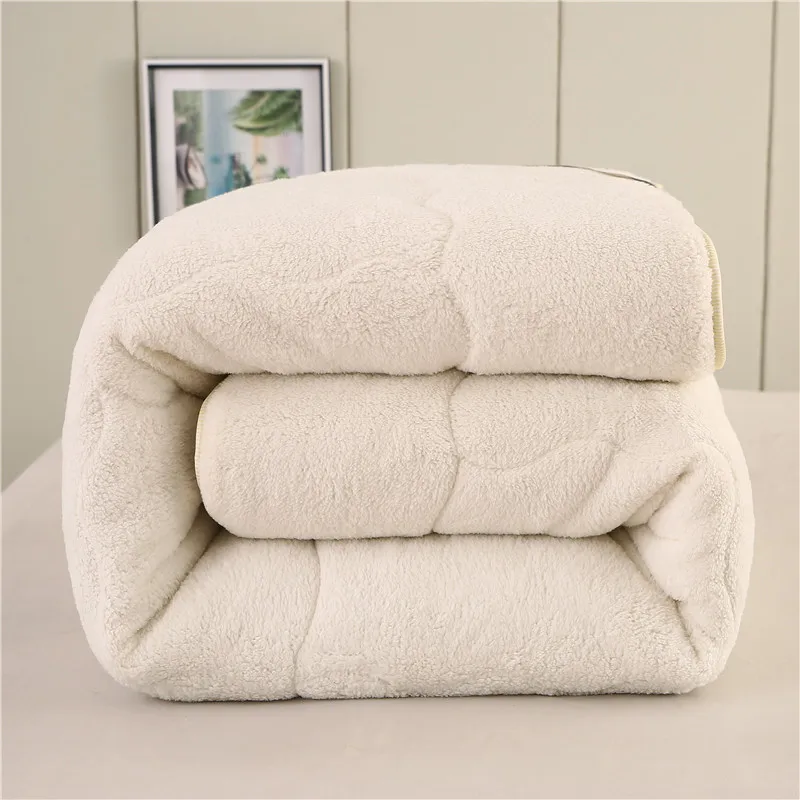 Super Warm Snow Fleece Lamb Velvet Quilt Thickened Winter Quilt Magic Velvet Velvet Autumn And Winter Queen Full Size Blanket
Super Warm Snow Fleece Lamb Velvet Quilt Thickened Winter Quilt Magic Velvet Velvet Autumn And Winter Queen Full Size Blanket