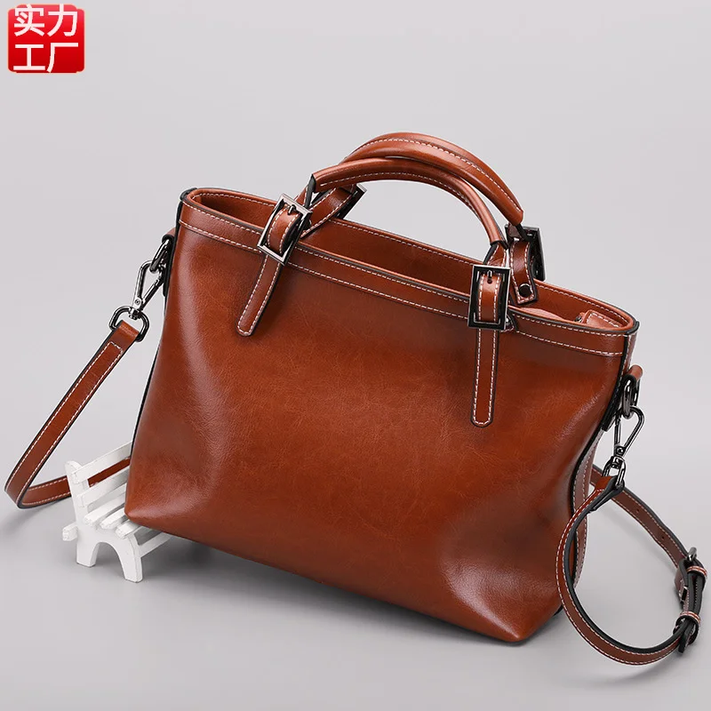 high quality luxury brand Women's 2023 New Genuine Leather Autumn and Winter Handbag Simple Commuter One Shoulder Oblique Stradd
high quality luxury brand Women's 2023 New Genuine Leather Autumn and Winter Handbag Simple Commuter One Shoulder Oblique Stradd