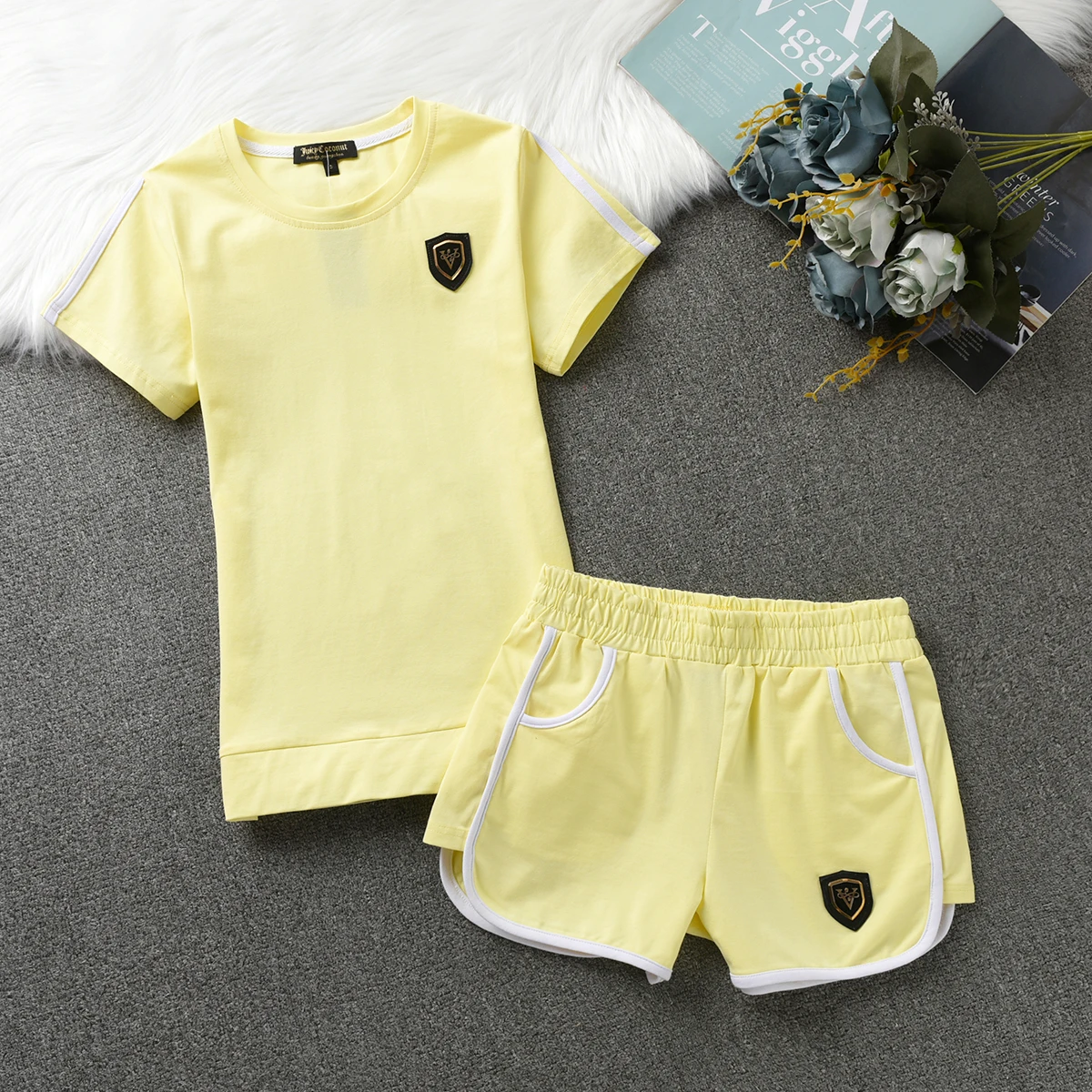 2023 New Candy Short Sleeve Set Solid T-shirt Shorts Sportswear Summer Cotton Set Women's Casual Two Piece Set
2023 New Candy Short Sleeve Set Solid T-shirt Shorts Sportswear Summer Cotton Set Women's Casual Two Piece Set