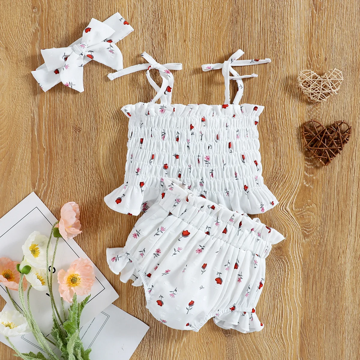 Toddler Girl Clothes Baby Twin Clothes Infant Floral Headband + Suspender Top + Ruffle Shorts 3pcs Set Children Clothing Sets
Toddler Girl Clothes Baby Twin Clothes Infant Floral Headband + Suspender Top + Ruffle Shorts 3pcs Set Children Clothing Sets