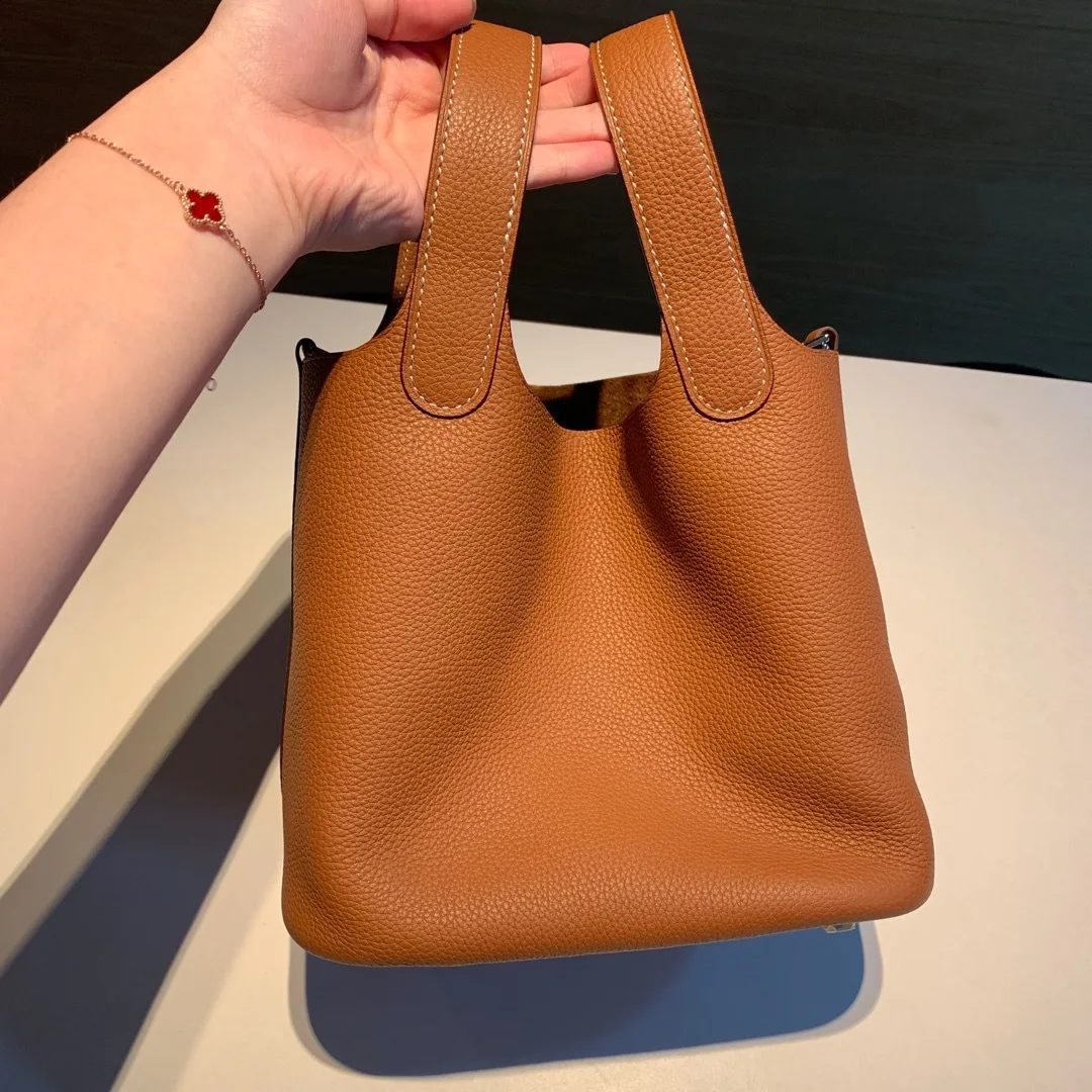 Brand Designer Women's Handbags and Wallets Large Capacity Vintage Shoulder Bags PU Leather Everyday Messenger Bags Tote Bags
Brand Designer Women's Handbags and Wallets Large Capacity Vintage Shoulder Bags PU Leather Everyday Messenger Bags Tote Bags