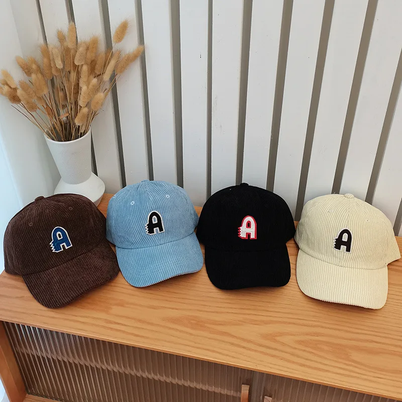 Модная брендовая бейсболка с вышитыми буквами для мужчин и женщин, вельветовые мягкие кепки, повседневные регулируемые Ретро шляпы унисекс
Модная брендовая бейсболка с вышитыми буквами для мужчин и женщин, вельветовые мягкие кепки, повседневные регулируемые Ретро шляпы унисекс