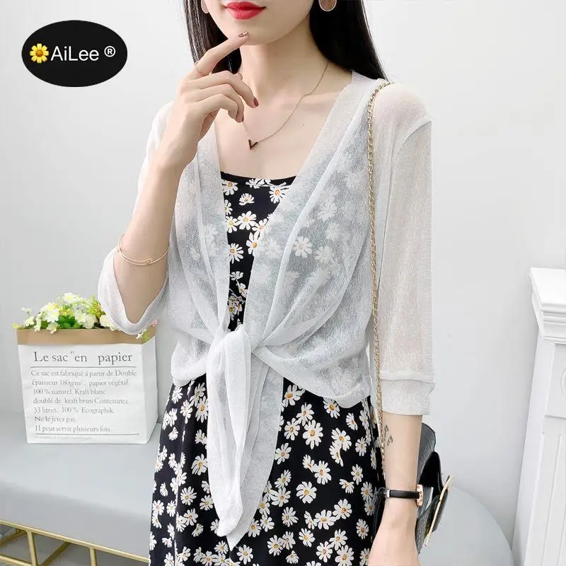 Women Shirts Summer Holiday Boho Sunproof Thin See Through Covers Up Half Sleeve Cardigan Beachwear Cape Shirts Woman Tops
Women Shirts Summer Holiday Boho Sunproof Thin See Through Covers Up Half Sleeve Cardigan Beachwear Cape Shirts Woman Tops