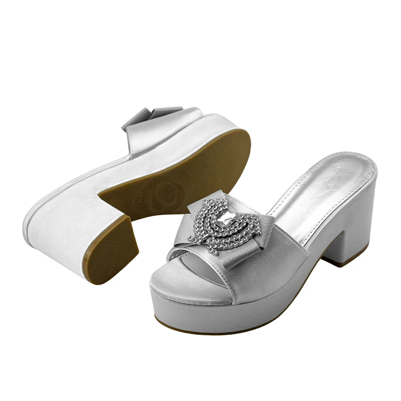 Fashionable Top Italian Designers 2023 Elegant Round Toe Bright Diamond Bling Summer Women's Platform Chunky High Heel Sandals
Fashionable Top Italian Designers 2023 Elegant Round Toe Bright Diamond Bling Summer Women's Platform Chunky High Heel Sandals