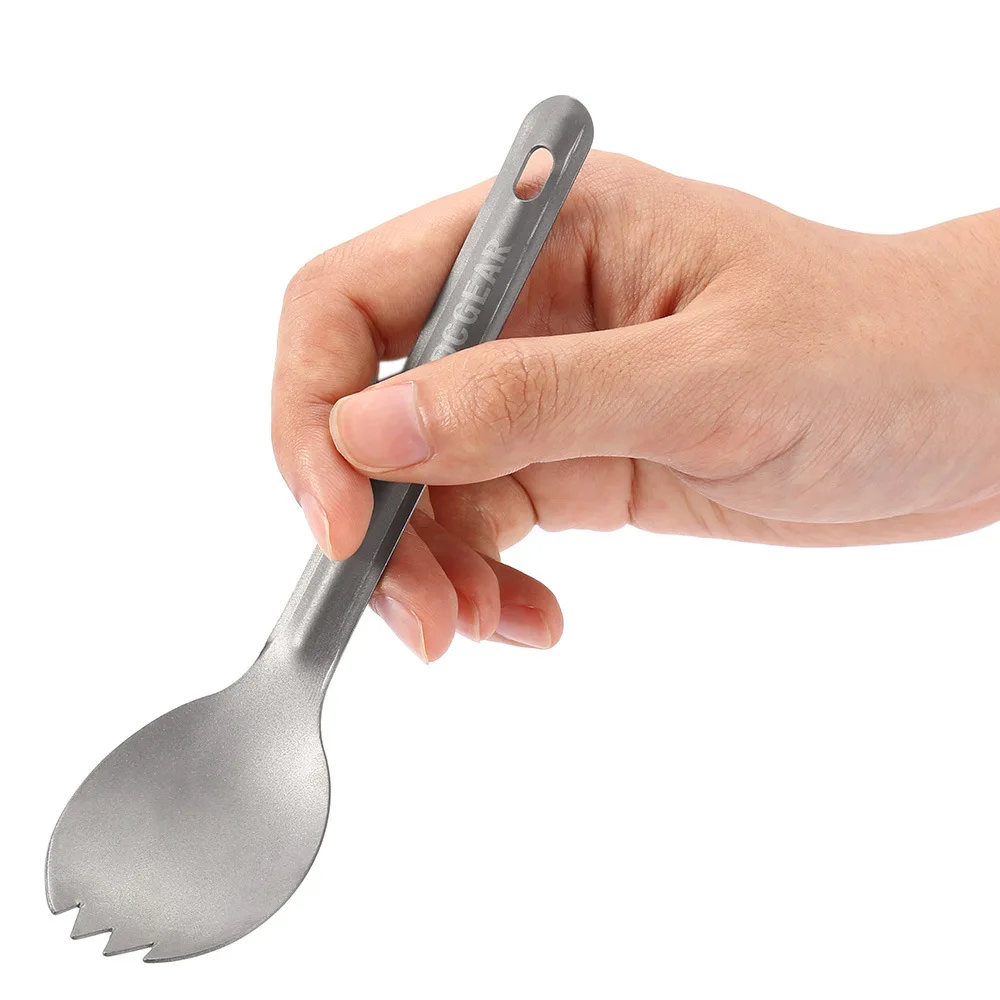 EDC pure titanium long handle toothed spoon lightweight titanium alloy spoon outdoor camping tableware travel hiking tableware
EDC pure titanium long handle toothed spoon lightweight titanium alloy spoon outdoor camping tableware travel hiking tableware