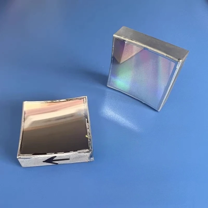 1 шт. 30x30x8 мм вогнутая голографическая решетка 489,86 линий/мм вогнутая решетка с плоским полем для оптических экспериментальных 
1 шт. 30x30x8 мм вогнутая голографическая решетка 489,86 линий/мм вогнутая решетка с плоским полем для оптических экспериментальных