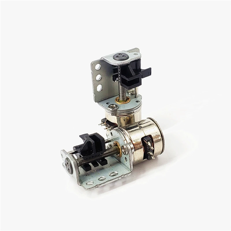 Шаговый двигатель Mini 5mm Gear Stepper motor
Шаговый двигатель Mini 5mm Gear Stepper motor