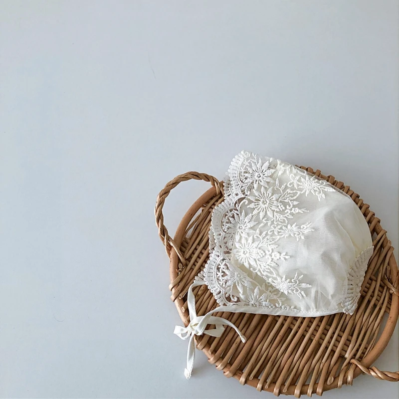 Newborn Baby Lace Hat Cute Cotton Kids Baby Girl Hat Summer Sun Hat Newborn Flower Bonnet Hat Baby Photography Props 
Newborn Baby Lace Hat Cute Cotton Kids Baby Girl Hat Summer Sun Hat Newborn Flower Bonnet Hat Baby Photography Props