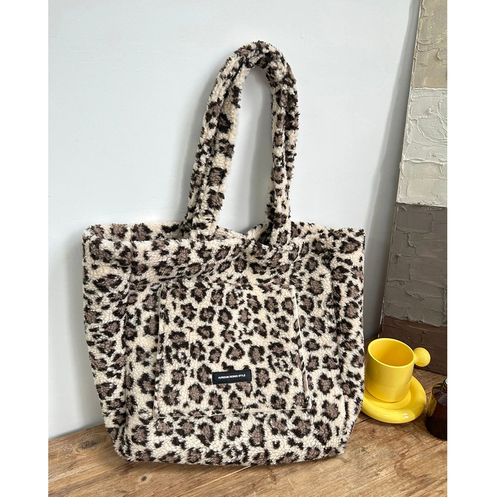 

Модная зимняя плюшевая сумка через плечо с леопардовым принтом, Теплые сумки из овечьей шерсти, роскошные сумки из искусственного меха с принтом животных, кошельки