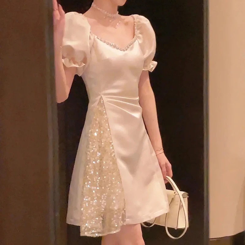 Puff Sleeve French Beading Folds Satin Maxi Mini Woman Dress Office Lady Bright Silk Elegant Mini Dress for Women 2023 Summer
Puff Sleeve French Beading Folds Satin Maxi Mini Woman Dress Office Lady Bright Silk Elegant Mini Dress for Women 2023 Summer