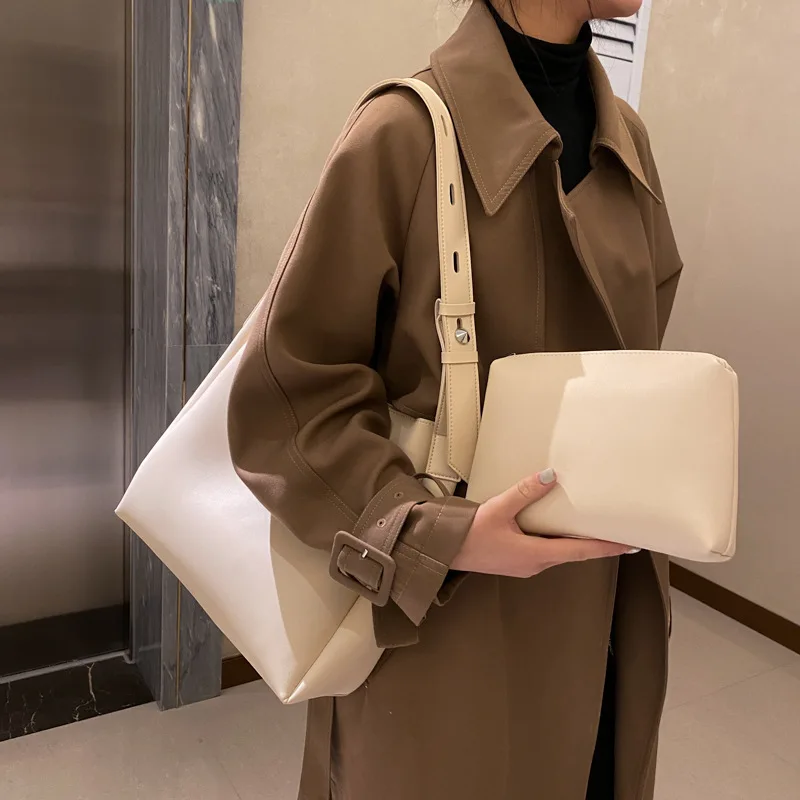 Women's Large Capacity Handbag Women's Soft Leather One Shoulder Mother Bag Fashion
Women's Large Capacity Handbag Women's Soft Leather One Shoulder Mother Bag Fashion