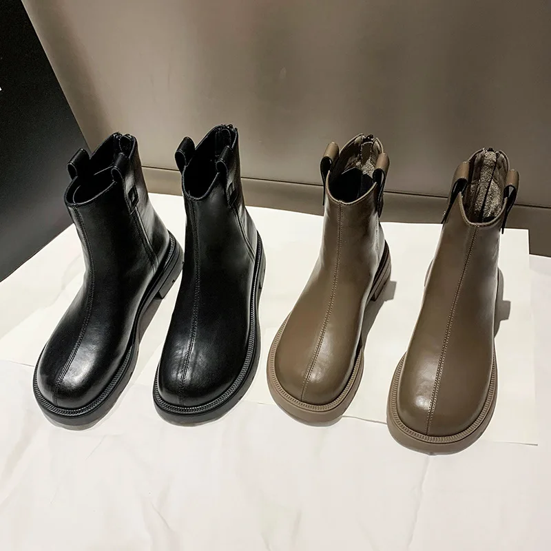 Women Thick Sole Short Boots Rear Zipper Round Flat Shoes Low Heel Fashion PU Mid Tube 2022 New
Women Thick Sole Short Boots Rear Zipper Round Flat Shoes Low Heel Fashion PU Mid Tube 2022 New