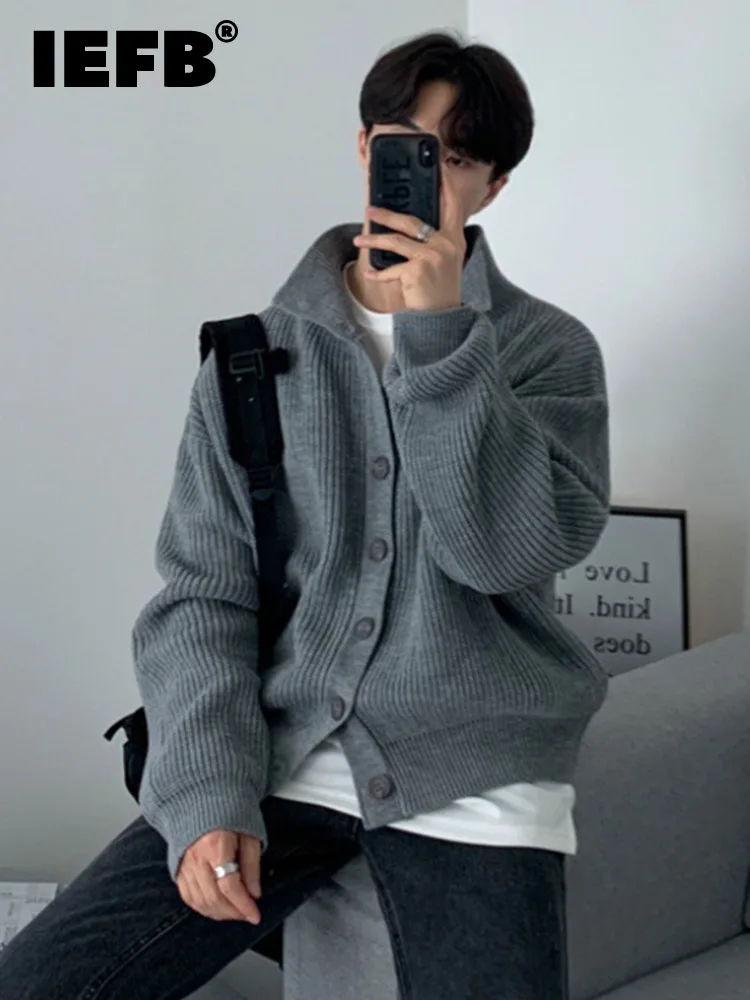 IEFB Stand Collar Cardigan Striped Sweater Men Autumn Korean Fashion Loose Fashion 2023 Solid Color Long Sleeve Male Tops 9A5800
IEFB Stand Collar Cardigan Striped Sweater Men Autumn Korean Fashion Loose Fashion 2023 Solid Color Long Sleeve Male Tops 9A5800