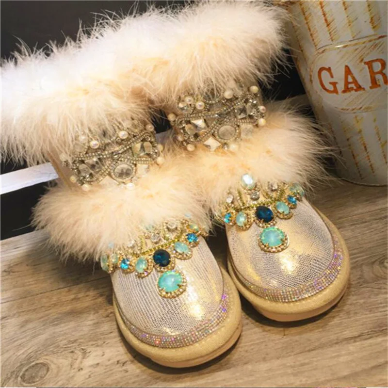 Handmade rhinestones custom sequins oversized fox fur light gold tube thickened plus velvet warm leather snow boots 35-44
Handmade rhinestones custom sequins oversized fox fur light gold tube thickened plus velvet warm leather snow boots 35-44