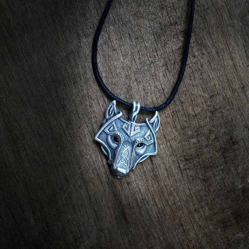 

Alloy Men's Wolf Head Necklace Pendant Retro Anime Jewelry Norwegian Viking Mythology