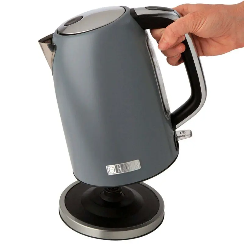 1.7 Liter Stainless Steel Kettle with Auto Shut-Off, Gray
1.7 Liter Stainless Steel Kettle with Auto Shut-Off, Gray
